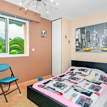 Juan-les-pins Sleeps 6 Pool Air Con Wifi Вилла Жуан-ле-Пен